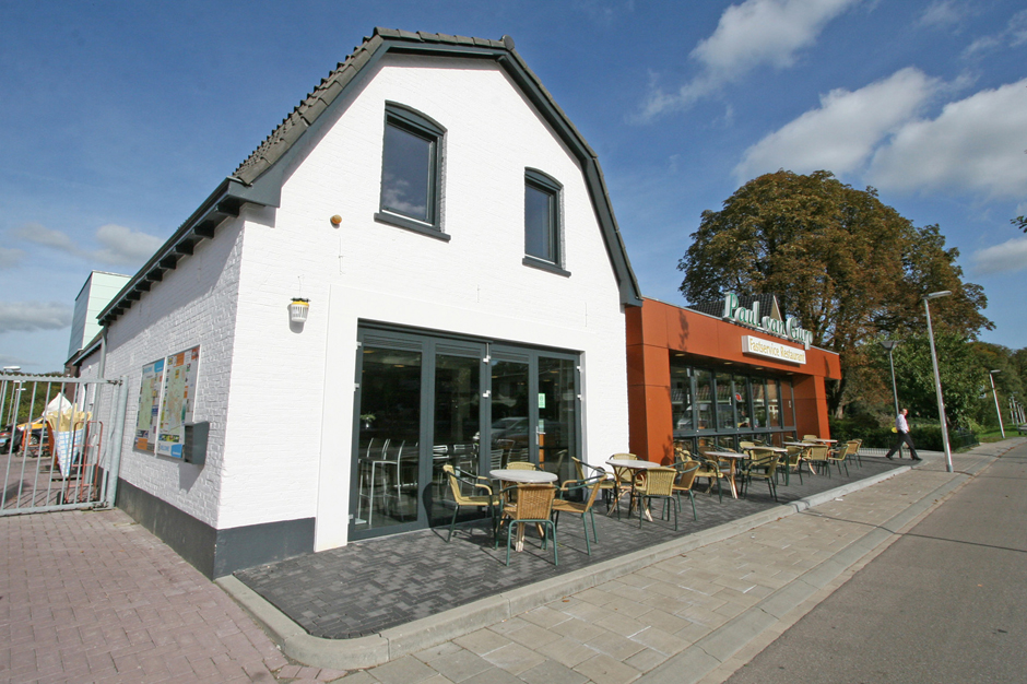 Idioom Architecten Deventer - uitbreiding en verbouwing cafetaria Paul van Gurp aan de Holterweg 91